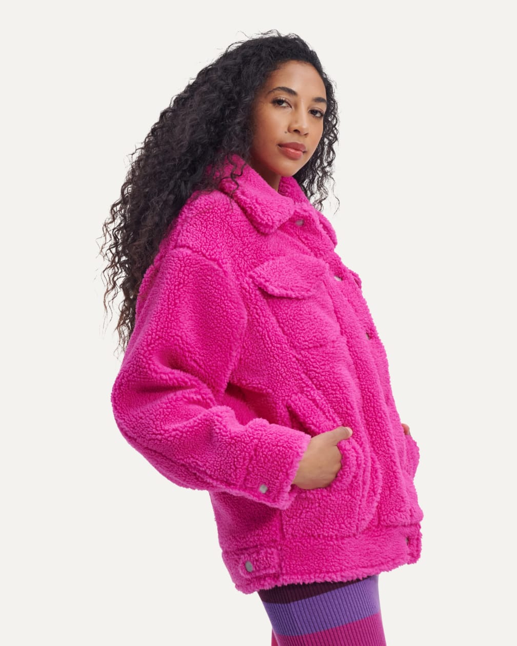 UGG フランキー シェルパトラッカー ジャケット ピンク